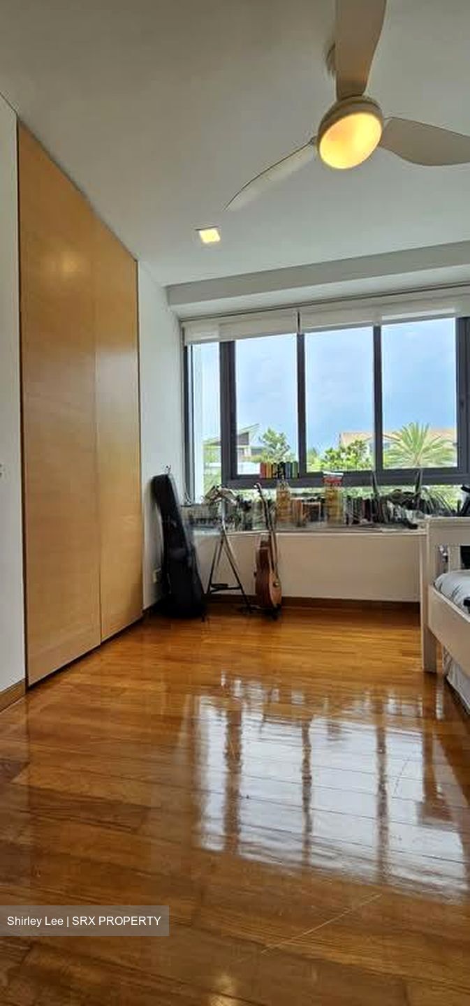 Harbourfront Avenue (D4), Terrace #552016401